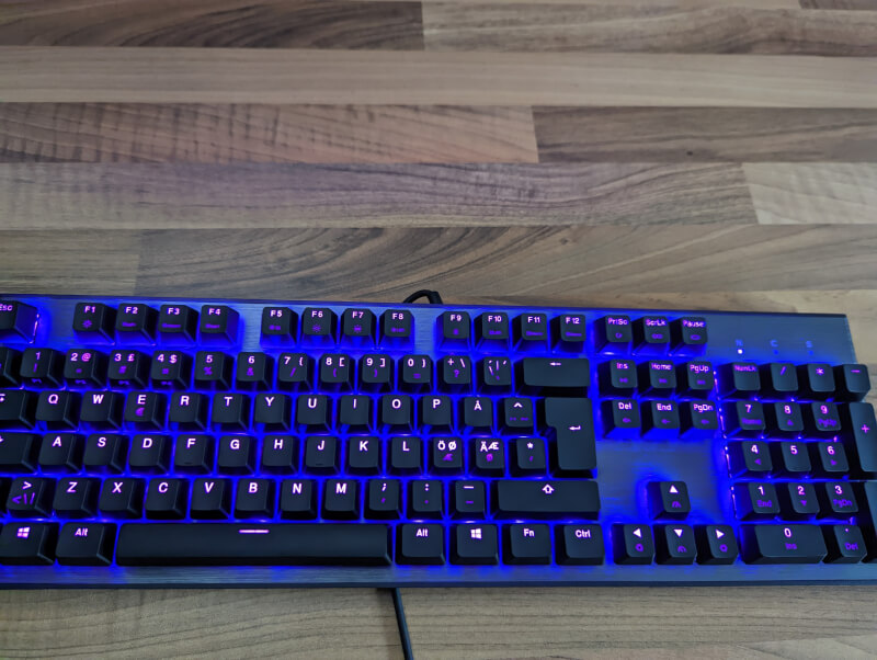 V2 blue CK550 RGB red brown Cooler fullsize gaming Master aluminium size on-the-fly full Keyboard.jpg
